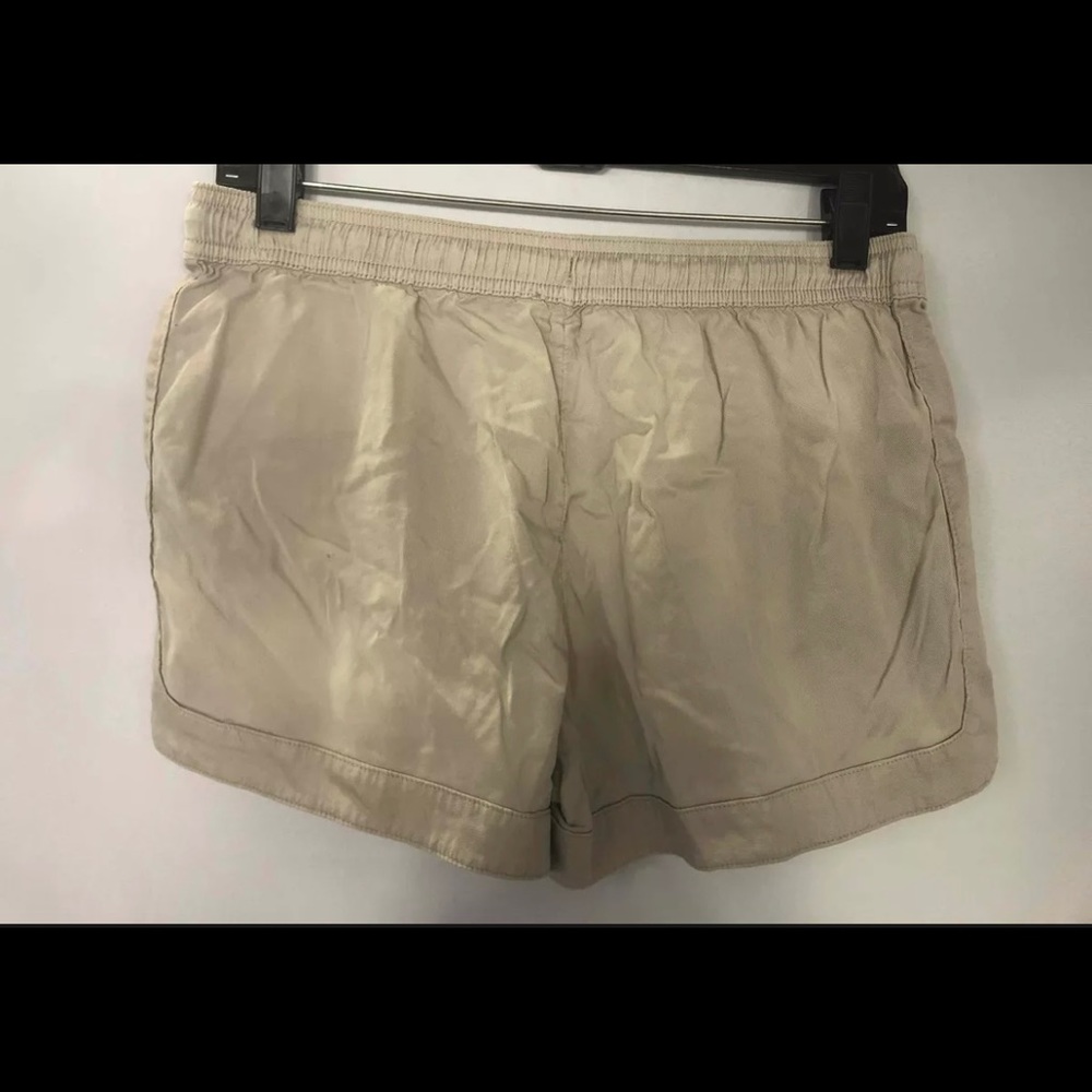 Vineyard Vines Drawstring Shorts - image 2